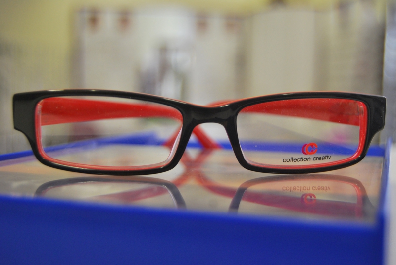 opticien-MOUGINS-min_view-sight-lens-frame-optics-spectacles-1141012-pxhere.com